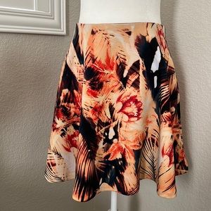 ✨💛Guess skirt💛✨